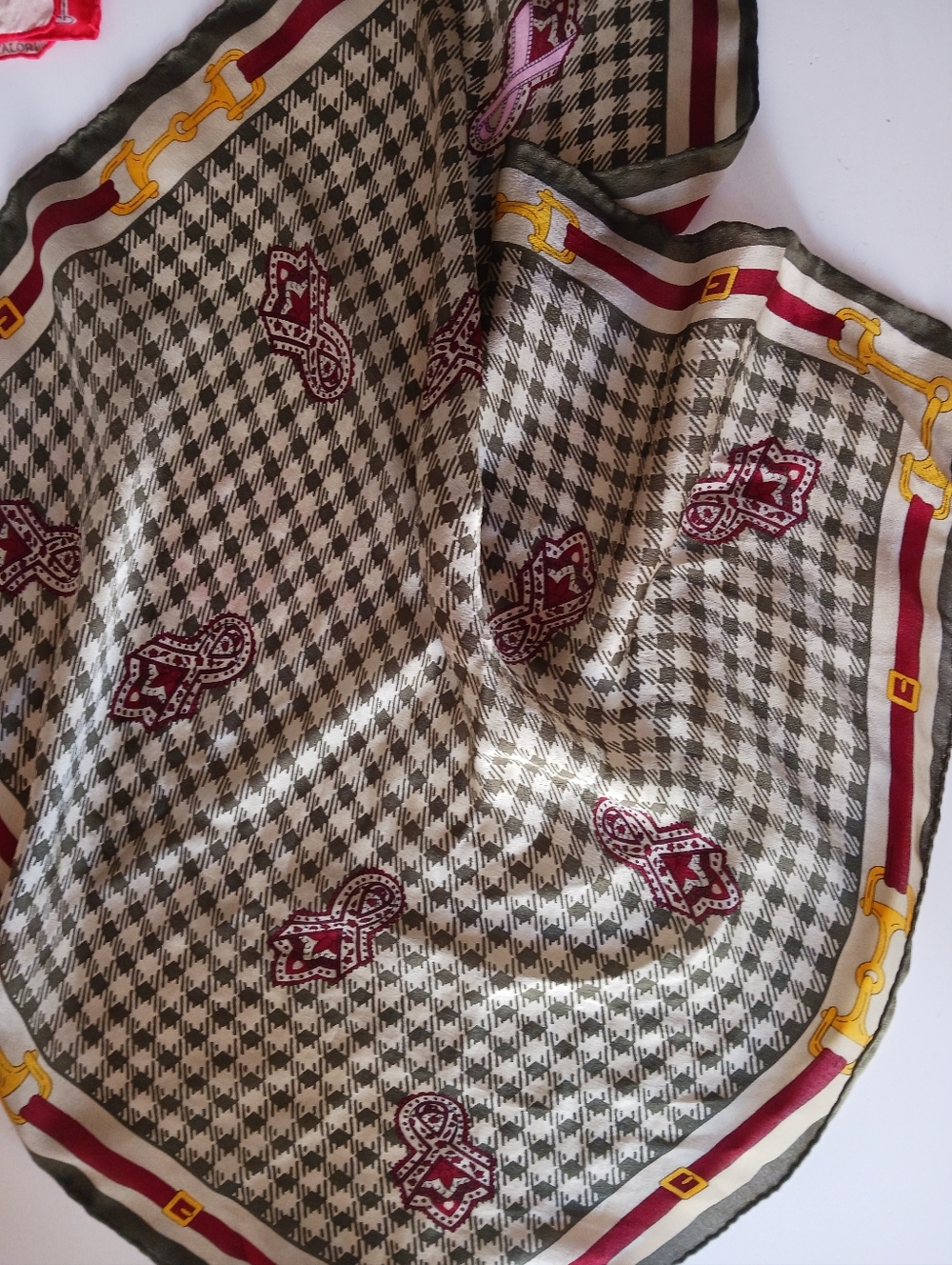 Hermes Silk Handkerchief , Silk Scarf. Vintage.+ Free Gift 2 Vintage Silk Scarf - Picture 10 of 13